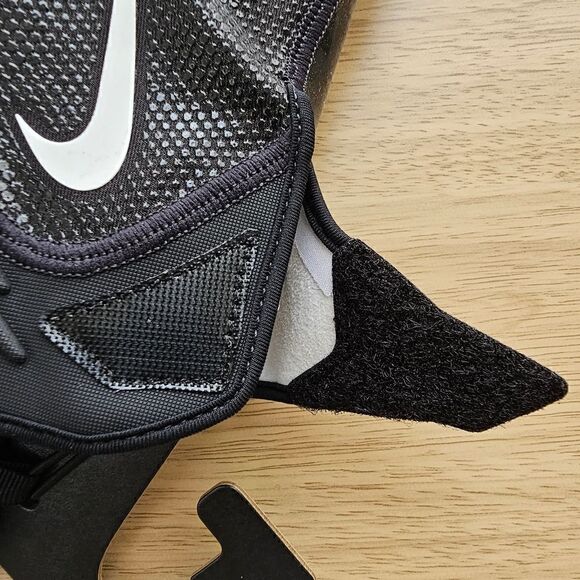 Nike Vapor Jet Football Gloves Size S Black White Receiver Texturized Rubber New - Picture 12 of 15